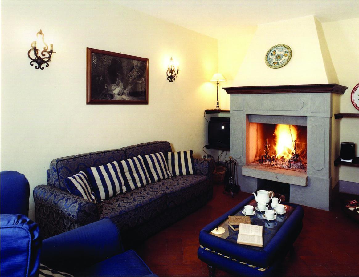 Fattoria La Gigliola Hotel Монтеспертоли Екстериор снимка