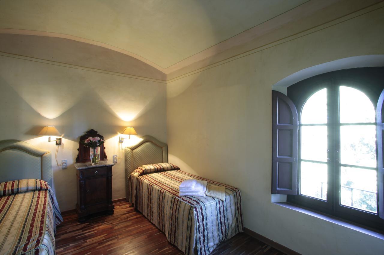 Fattoria La Gigliola Hotel Монтеспертоли Екстериор снимка