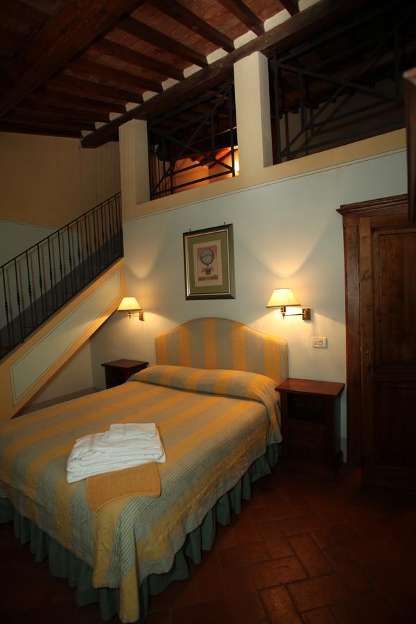 Fattoria La Gigliola Hotel Монтеспертоли Екстериор снимка