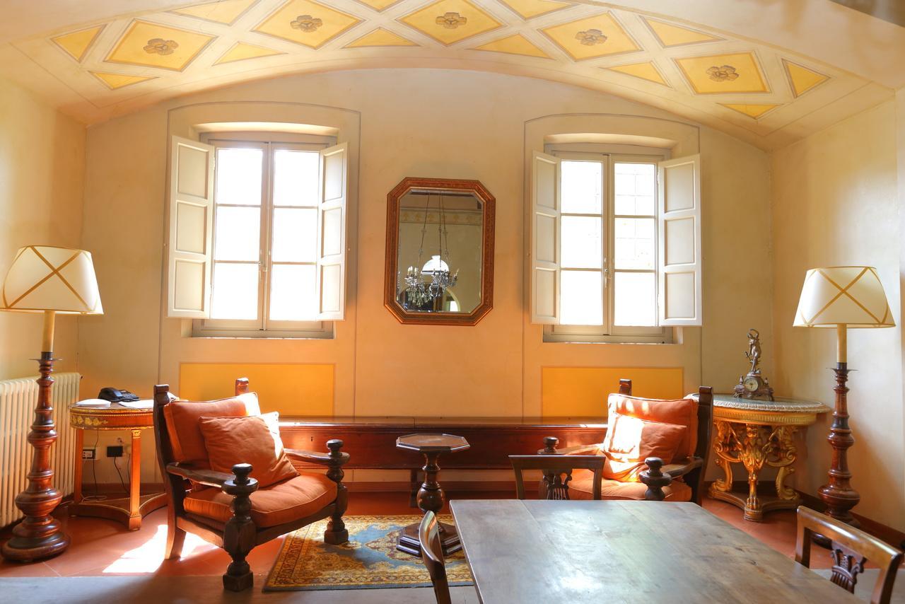 Fattoria La Gigliola Hotel Монтеспертоли Екстериор снимка