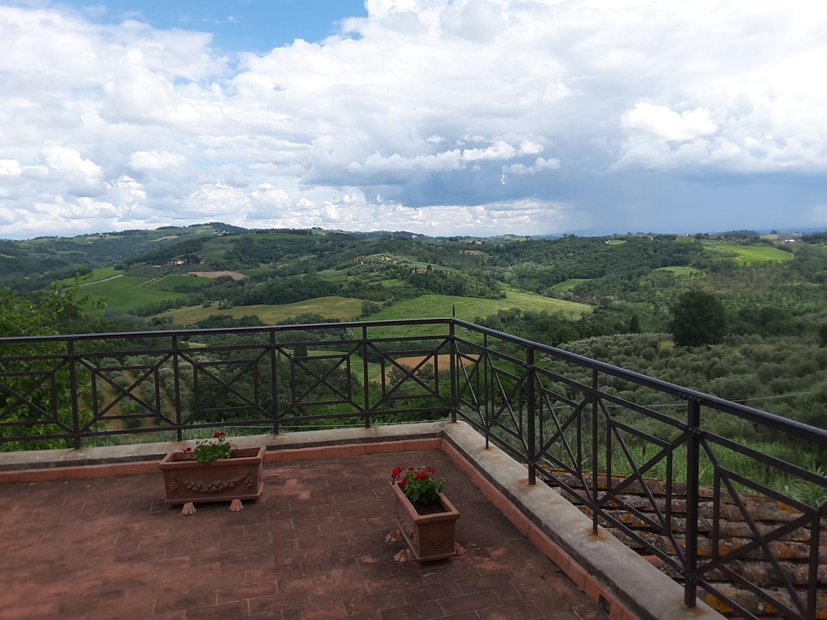 Fattoria La Gigliola Hotel Монтеспертоли Екстериор снимка