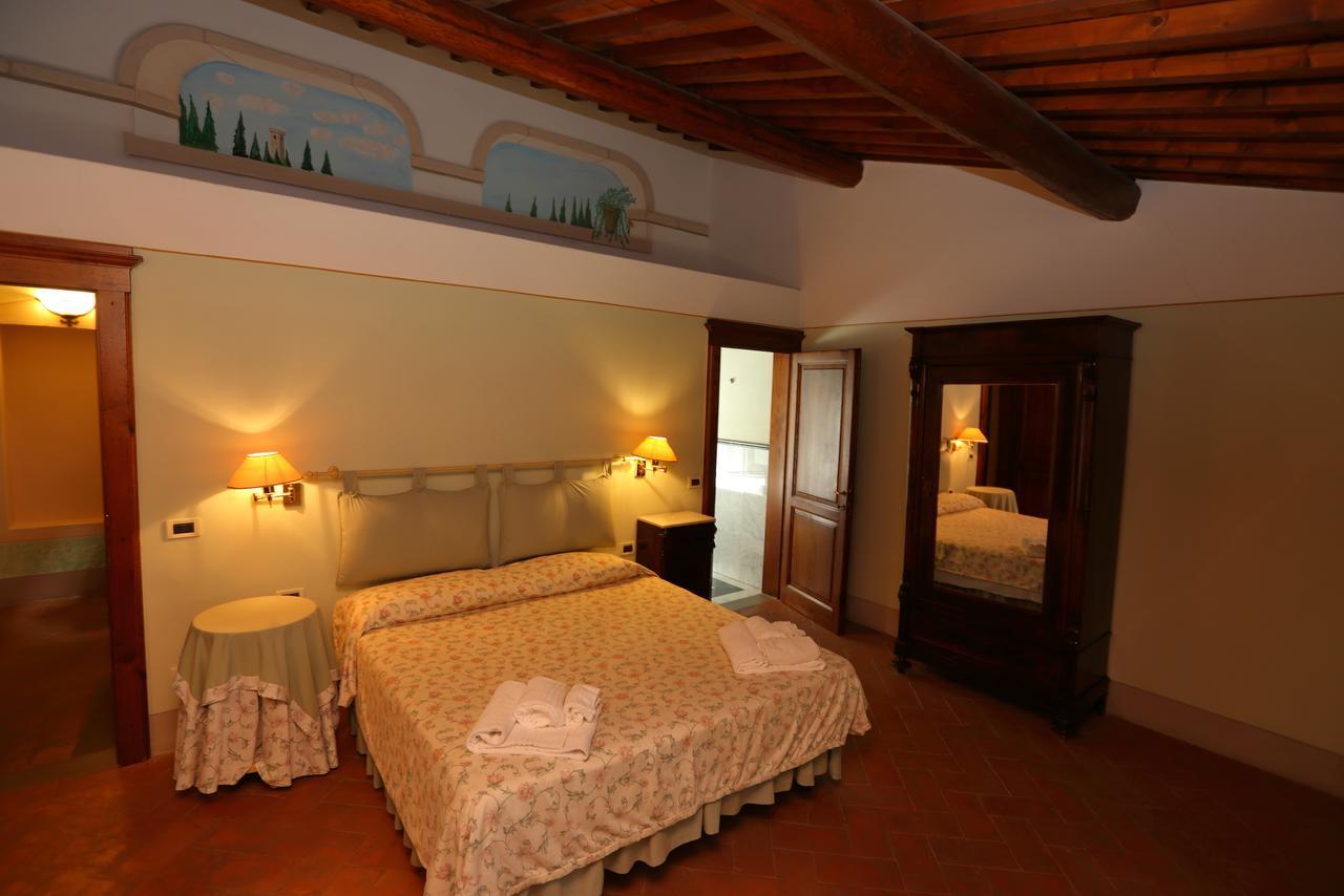 Fattoria La Gigliola Hotel Монтеспертоли Екстериор снимка