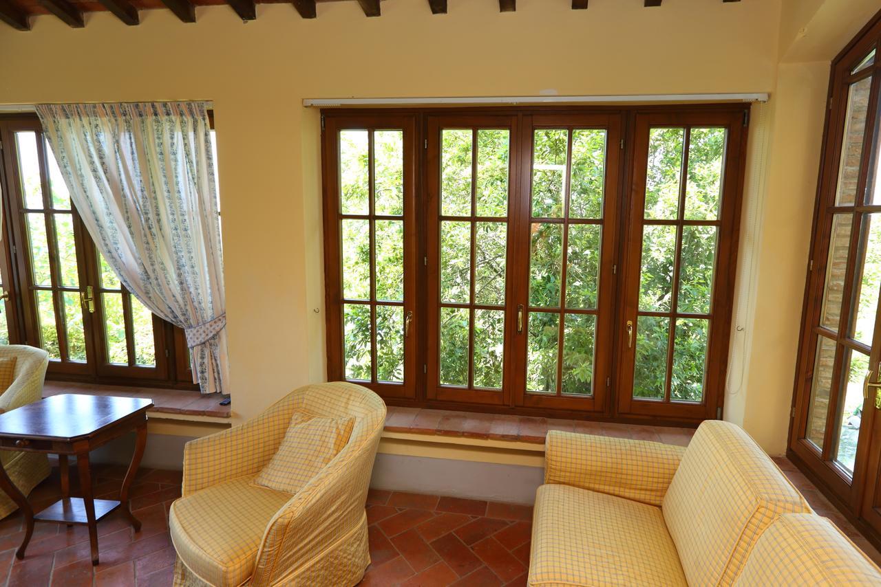 Fattoria La Gigliola Hotel Монтеспертоли Екстериор снимка