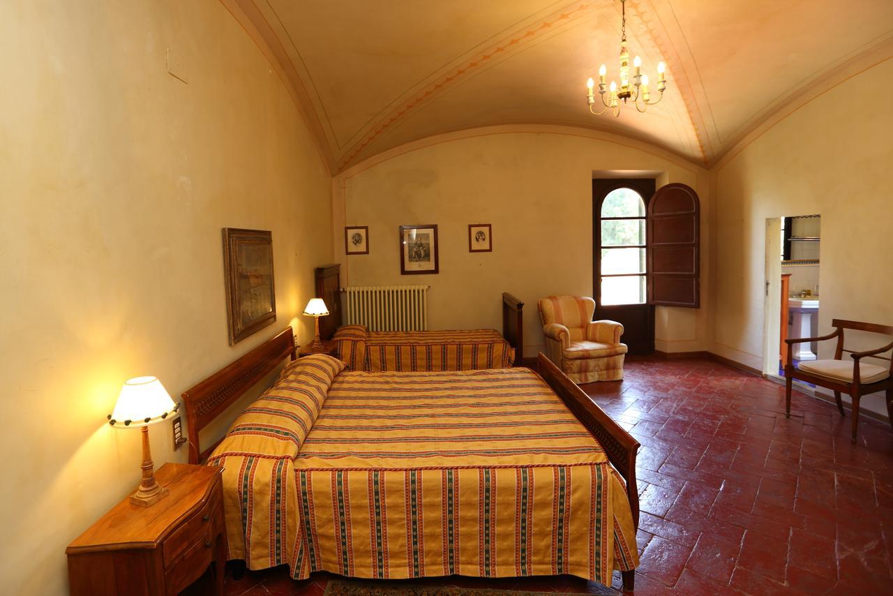 Fattoria La Gigliola Hotel Монтеспертоли Екстериор снимка